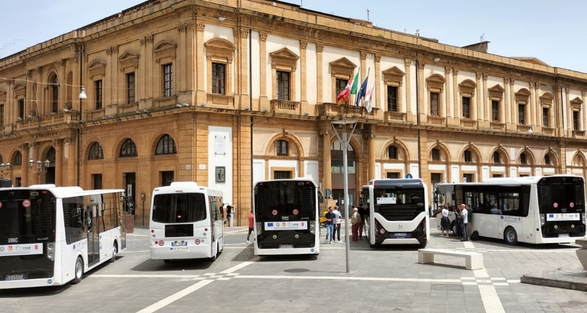 Immagine Bus real-time TIEMME Caltanissetta